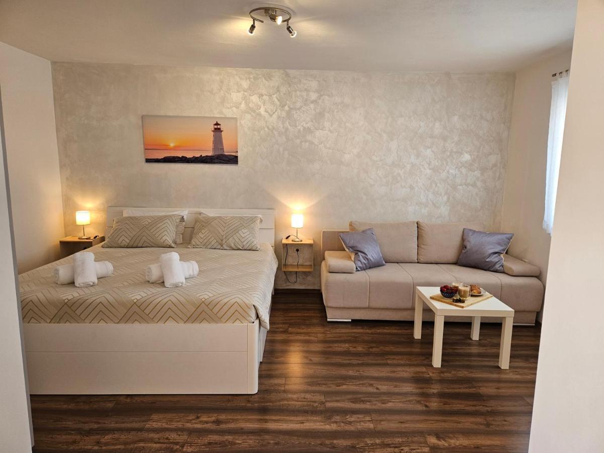 רוביני Apartmani Grzinic מראה חיצוני תמונה