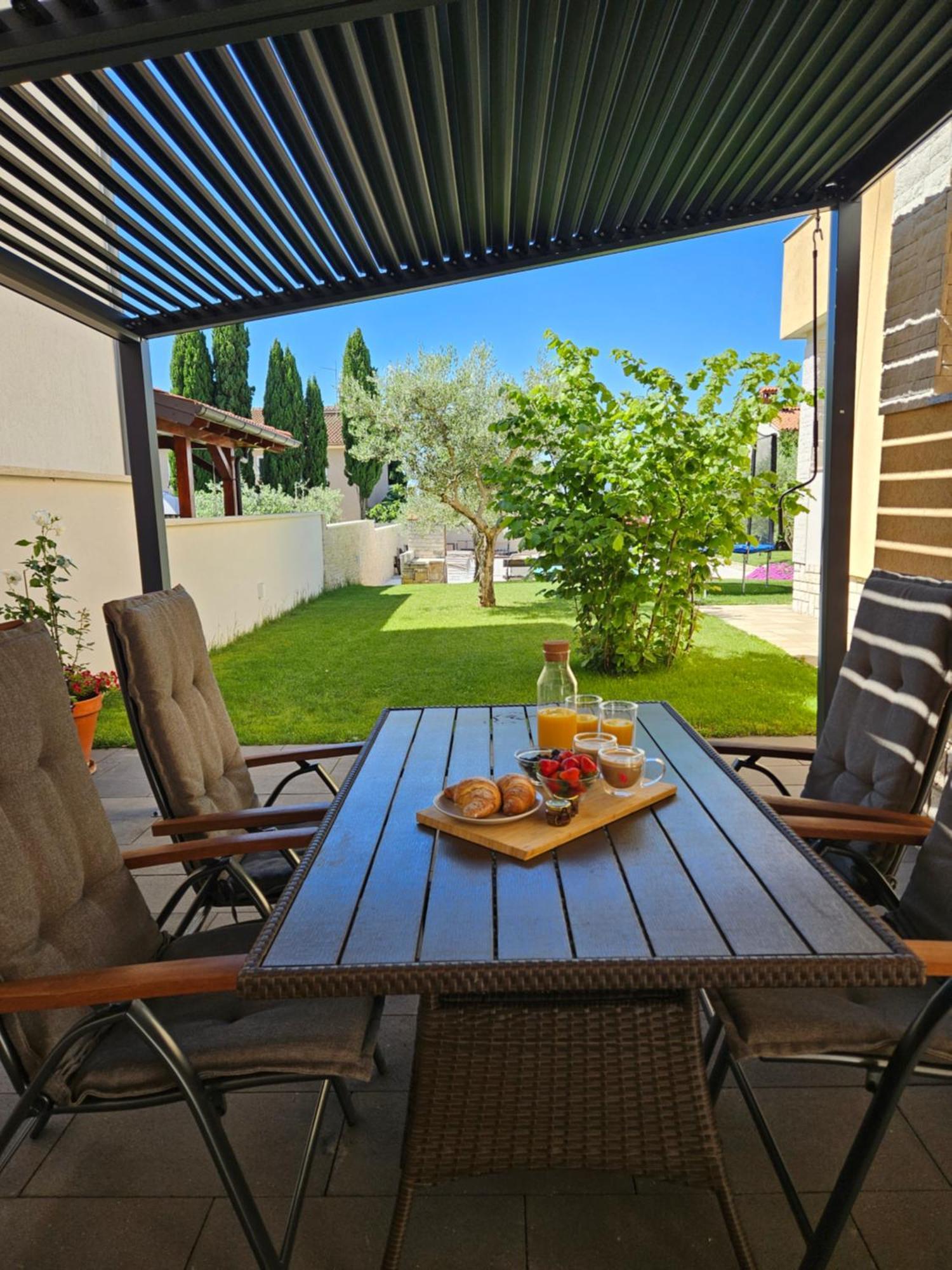 רוביני Apartmani Grzinic מראה חיצוני תמונה